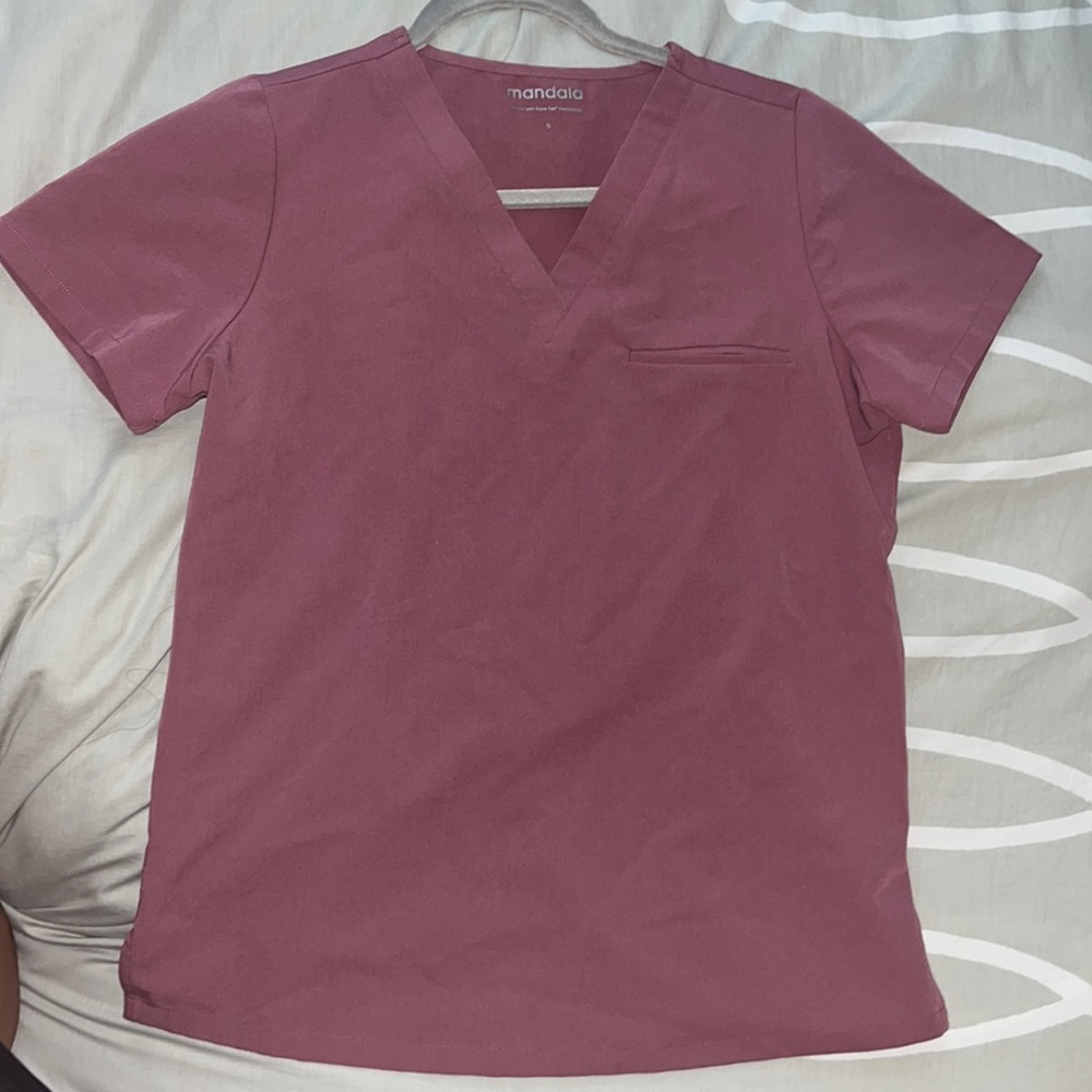 Mandala Mauve One Pocket Scrub Top